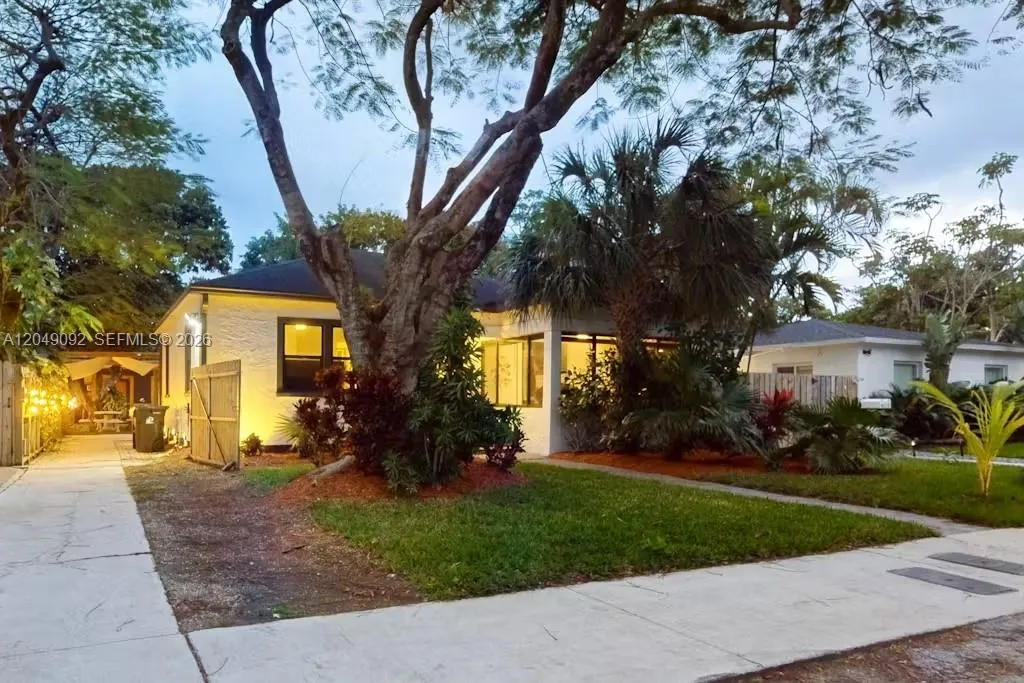 Foto de propiedad en 416 SE 19th Street 416, Fort Lauderdale, FL 33316 Fort Lauderdale con MLS# 
