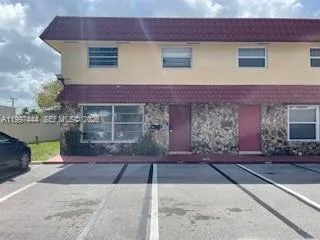 Foto de propiedad en 4167 SW 66th Way 138, Davie, FL 33314 Davie con MLS# 