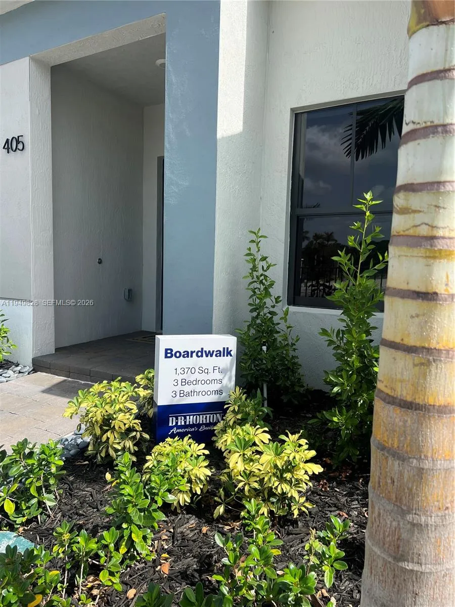 Foto de propiedad en 417 NE 1st Drive, Florida City, FL 33034 Florida City con MLS# 