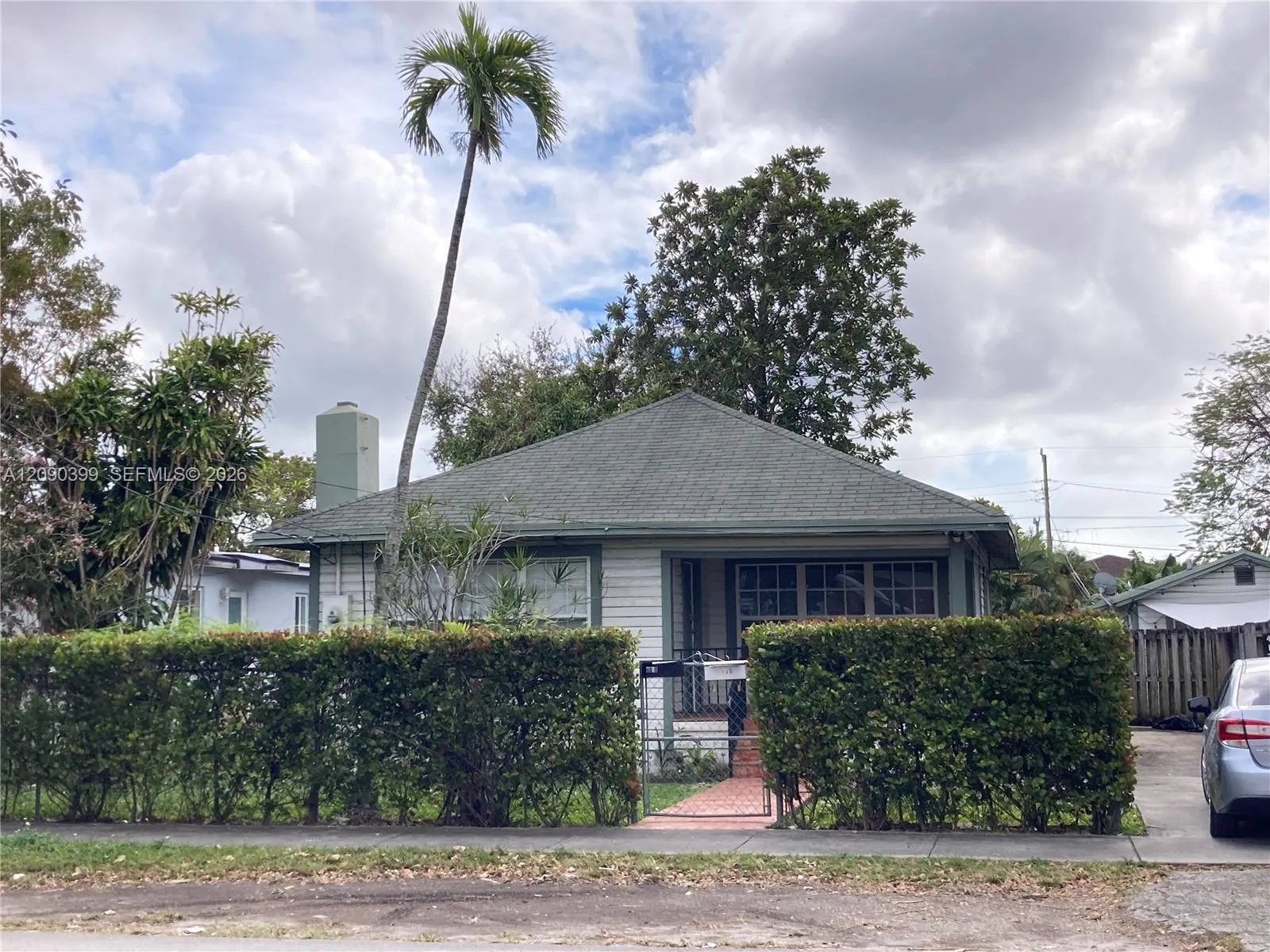 En Renta 4176 SW 9th Street, Miami, FL 33134, Miami, FL 33134
