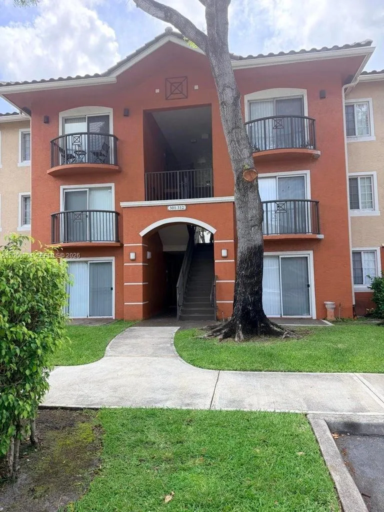 Alquilada 4195 N Haverhill Road 305, West Palm Beach, FL 33417, West Palm Beach, FL 33417