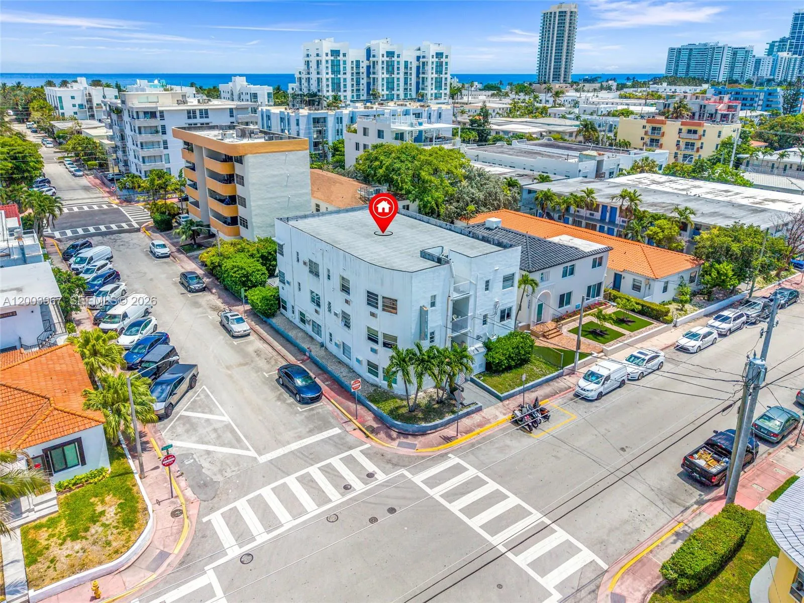 Foto de propiedad en 420 78th Street, Miami Beach, FL 33141 Miami Beach con MLS# 