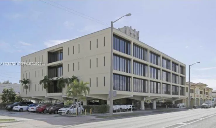 Foto de propiedad en 420 S Dixie Highway Suite 2A2, Coral Gables, FL 33146 Coral Gables con MLS# 
