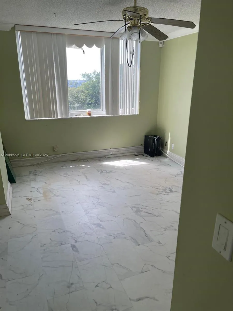 En Venta 4200 Hillcrest Drive 401, Hollywood, FL 33021, Hollywood, FL 33021