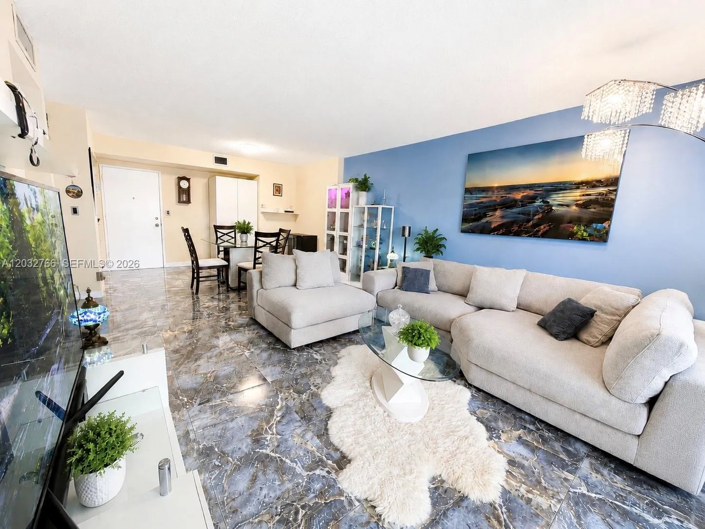 Foto de propiedad en 4200 Hillcrest Drive 403, Hollywood, FL 33021 Hollywood con MLS#