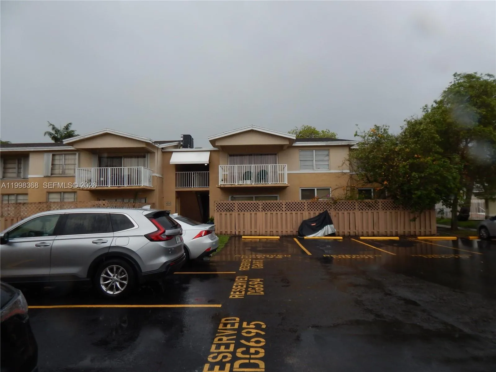 Vendido 4200 NW 79th Avenue 2A, Doral, FL 33166, Doral, FL 33166