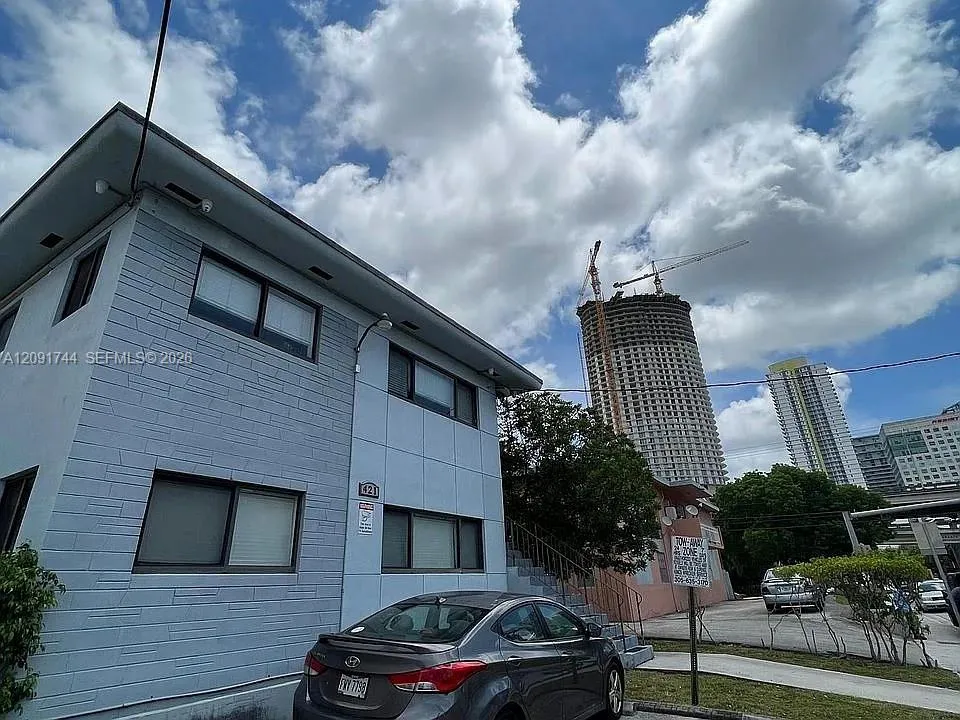 En Renta 421 SW 6th Street 7, Miami, FL 33130, Miami, FL 33130