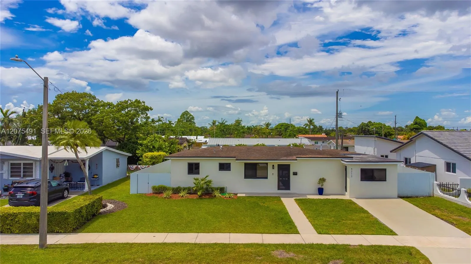 En Venta 4212 SW 98th Avenue, Miami, FL 33165, Miami, FL 33165