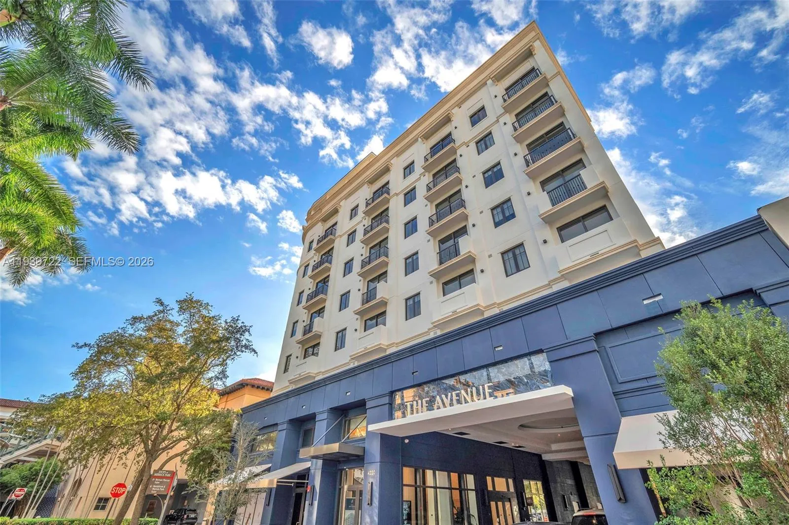 Foto de propiedad en 4220 Laguna Street 505, Coral Gables, FL 33146 Coral Gables con MLS# 