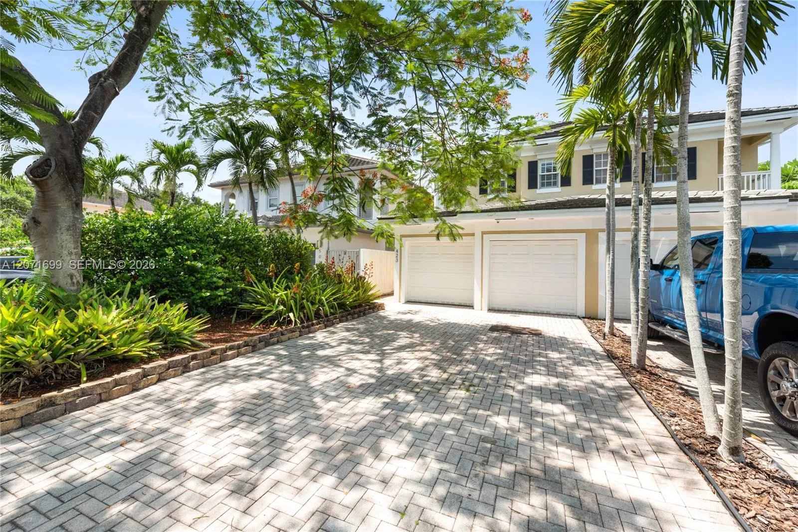 Foto de propiedad en 423 SW 16th Street, Fort Lauderdale, FL 33315 Fort Lauderdale con MLS# 