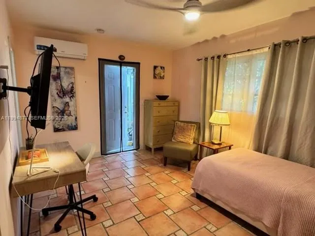 En Renta 4230 SW 11th Street 0, Miami, FL 33134, Miami, FL 33134