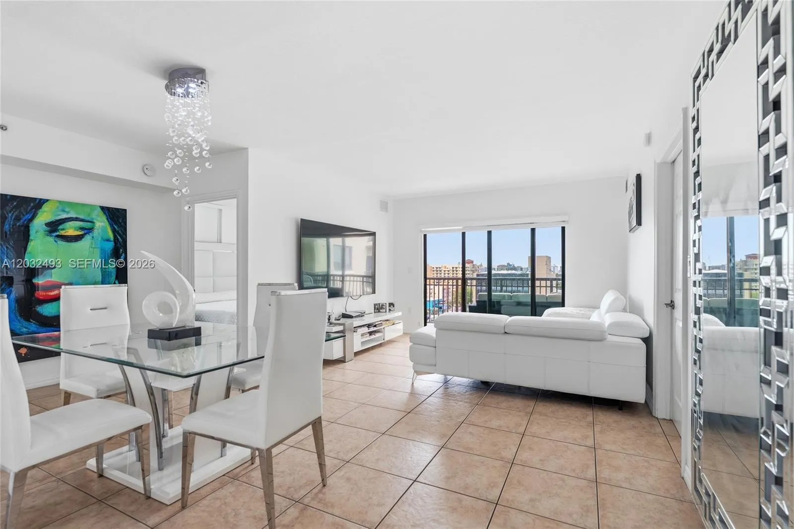 Foto de propiedad en 4242 NW 2nd Street 1001, Miami, FL 33126 Miami con MLS# 
