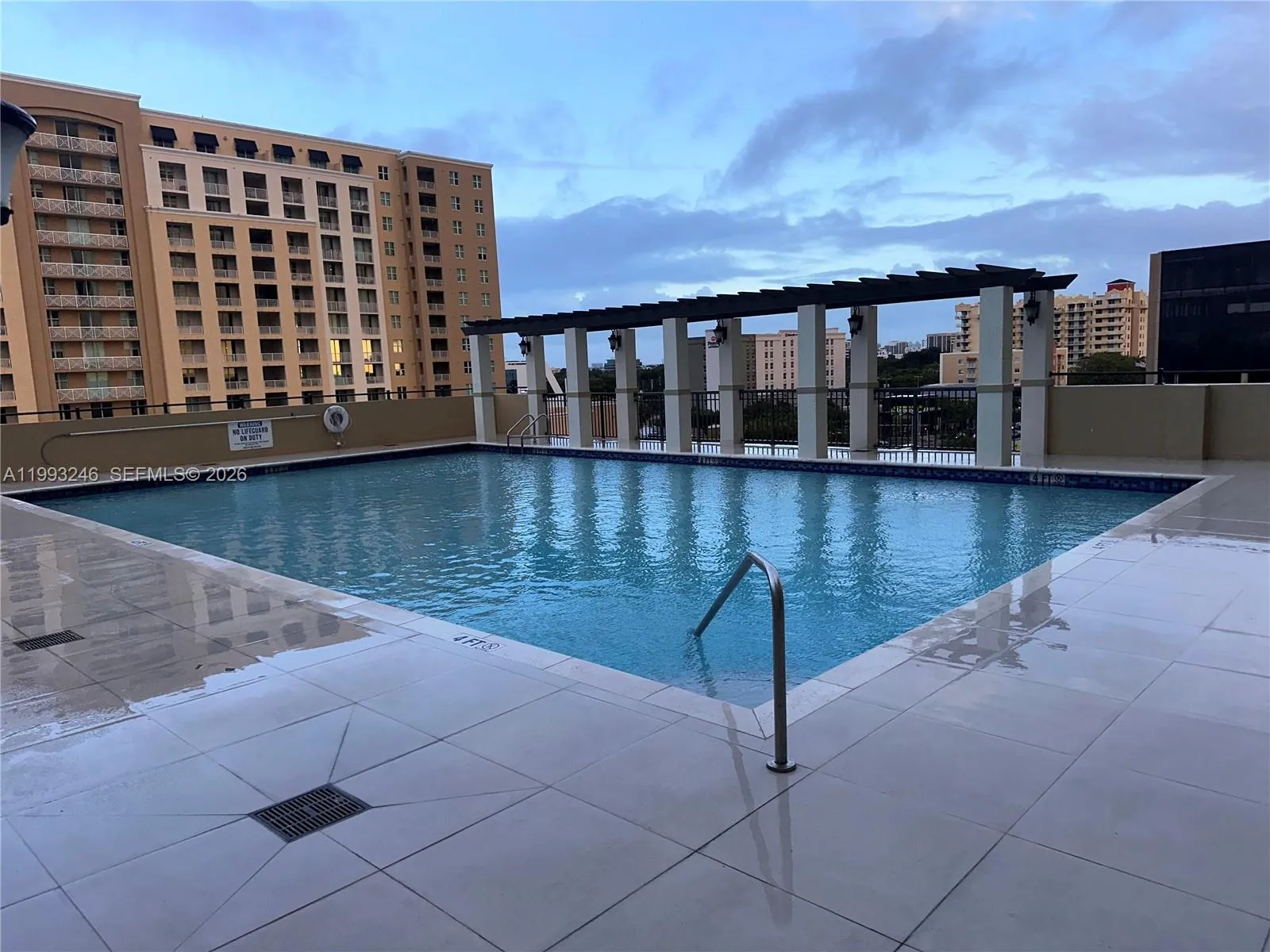 Foto de propiedad en 4242 NW 2nd Street 1116, Miami, FL 33126 Miami con MLS# 