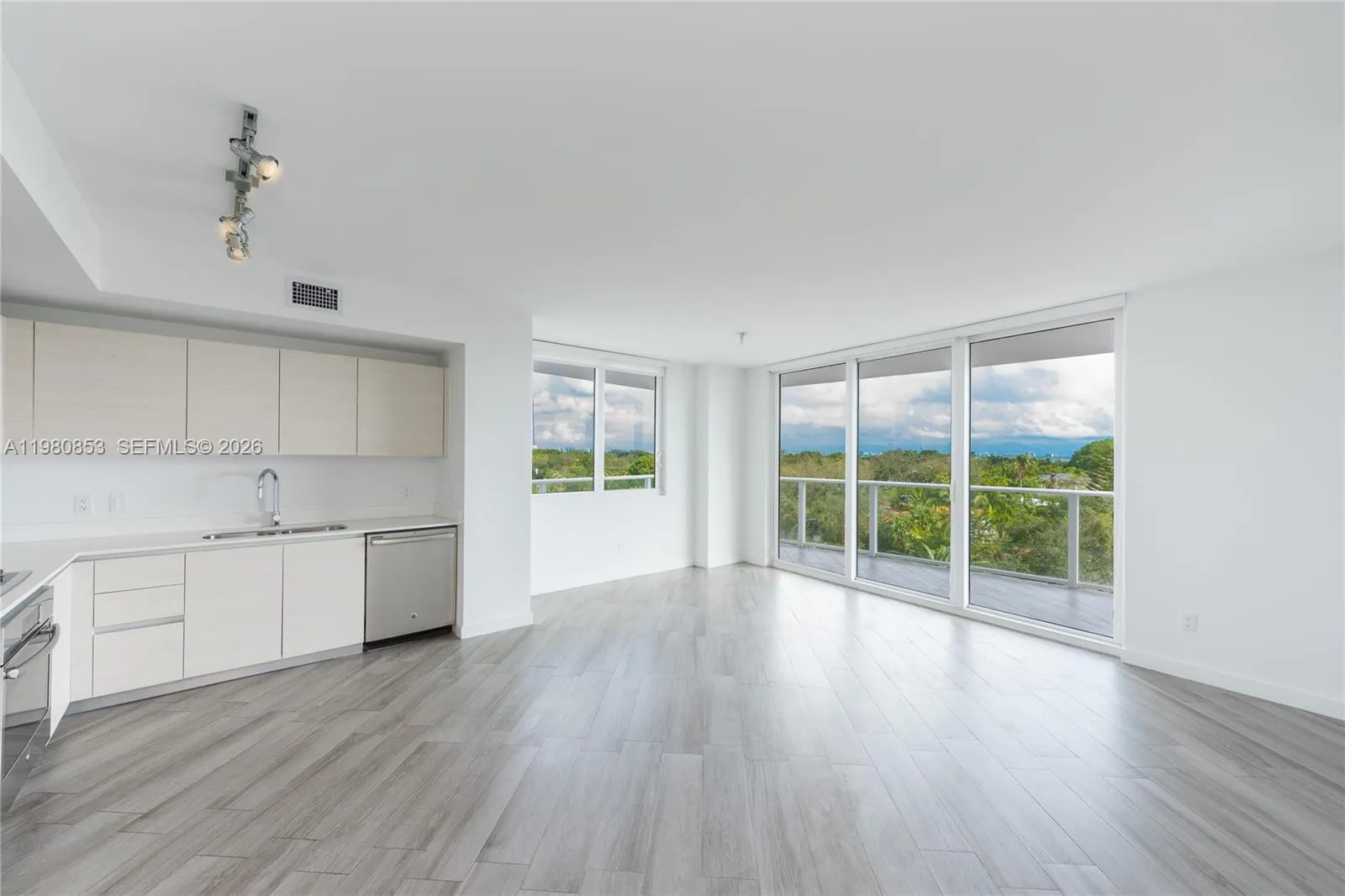 Foto de propiedad en 4250 Biscayne Boulevard 502, Miami, FL 33137 Miami con MLS#