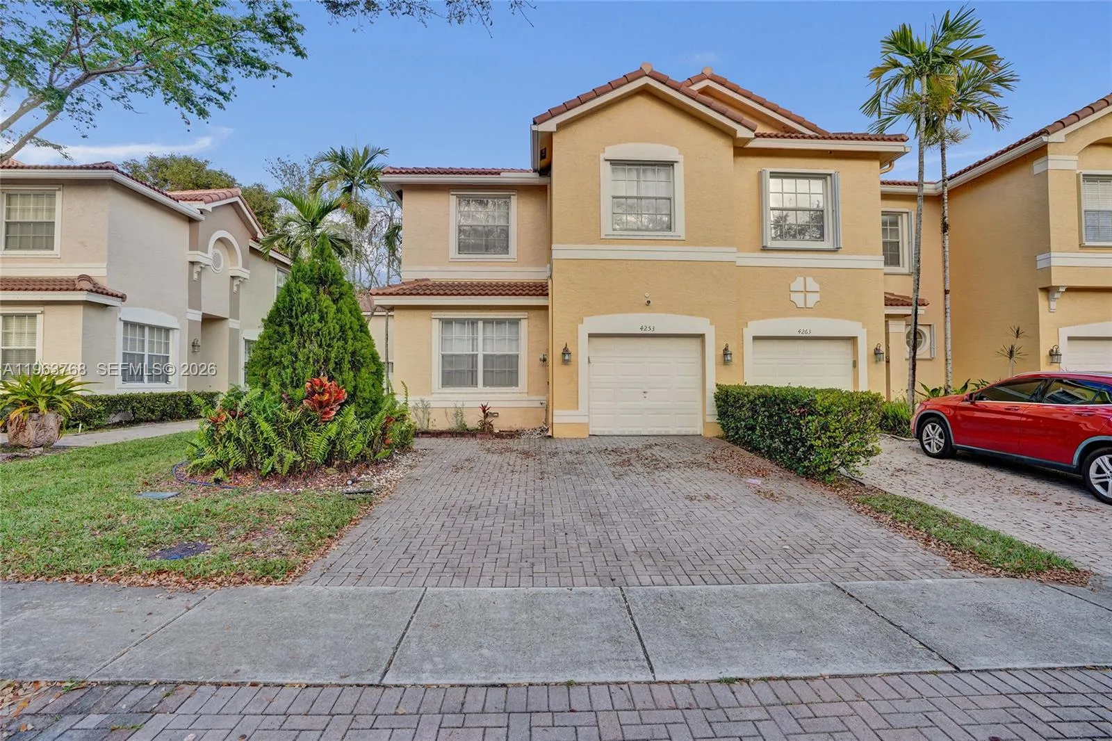 Foto de propiedad en 4253 SW 124th Terrace, Miramar, FL 33027 Miramar con MLS# 