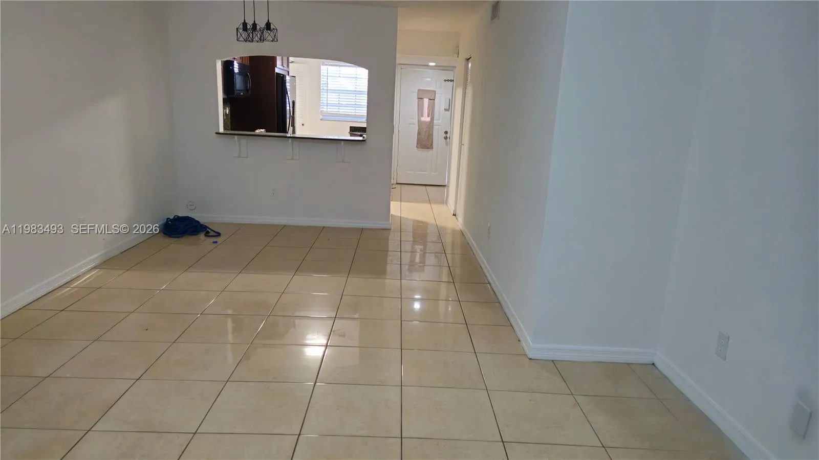 Vendido 426 NE 210th Cir Terrace 1012, Miami, FL 33179, Miami, FL 33179