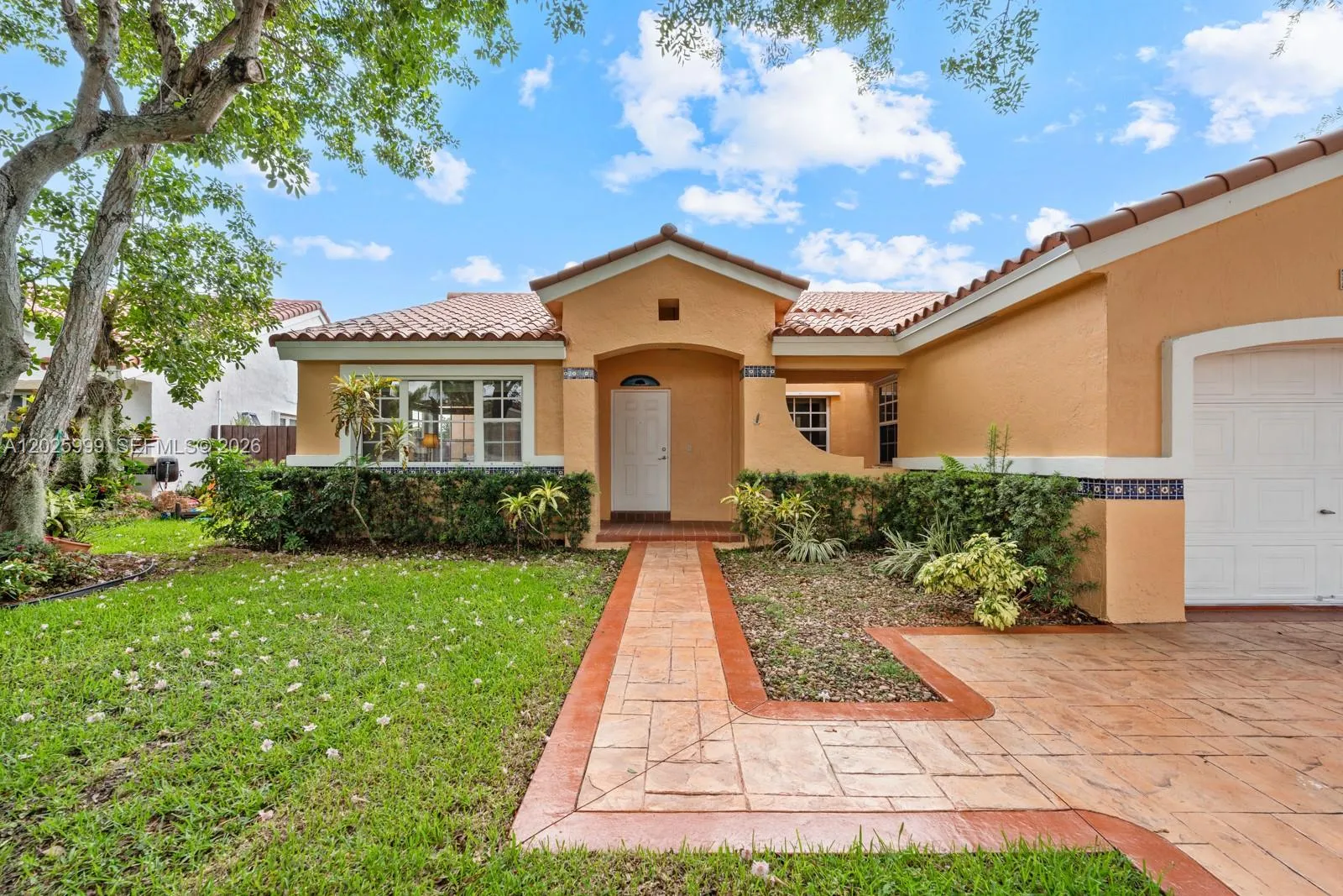 Vendido 4260 SW 150th Avenue, Miami, FL 33185, Miami, FL 33185