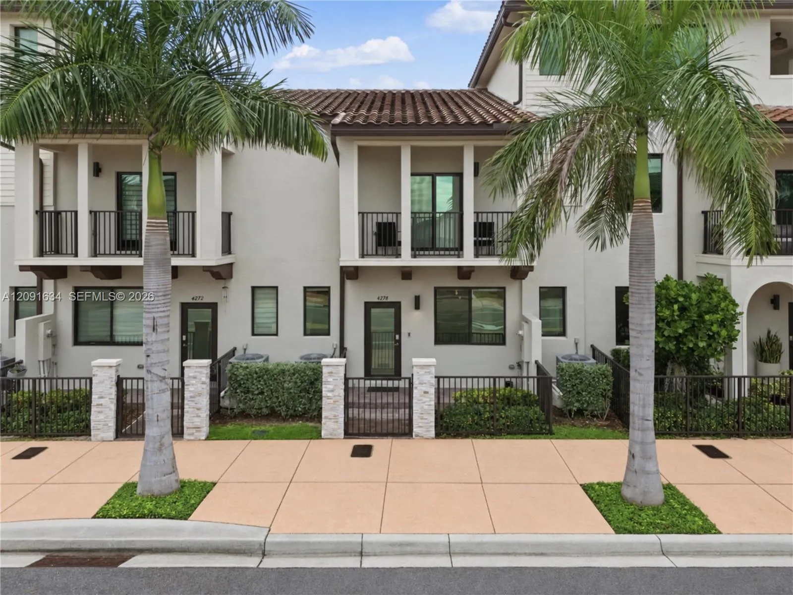 Foto de propiedad en 4278 NW 82nd Avenue, Doral, FL 33166 Doral con MLS# 