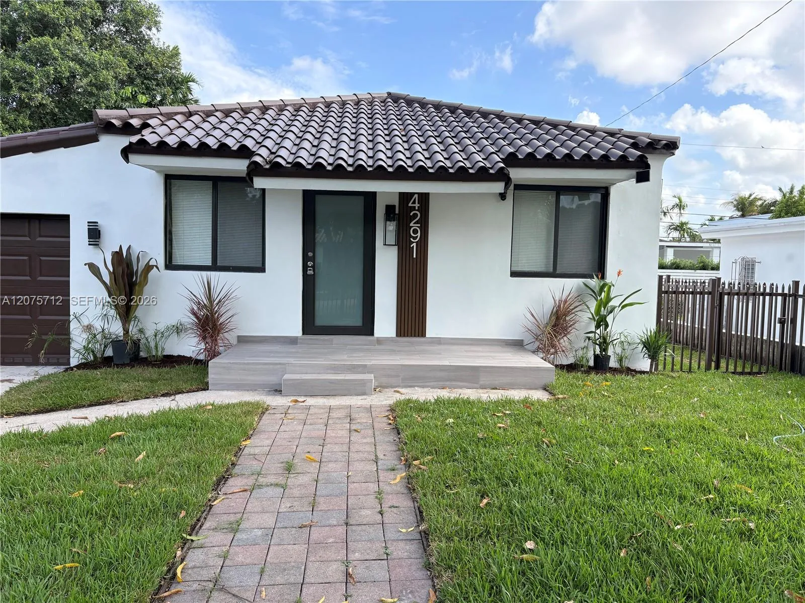 En Venta 4291 SW 14th Street, Miami, FL 33134, Miami, FL 33134