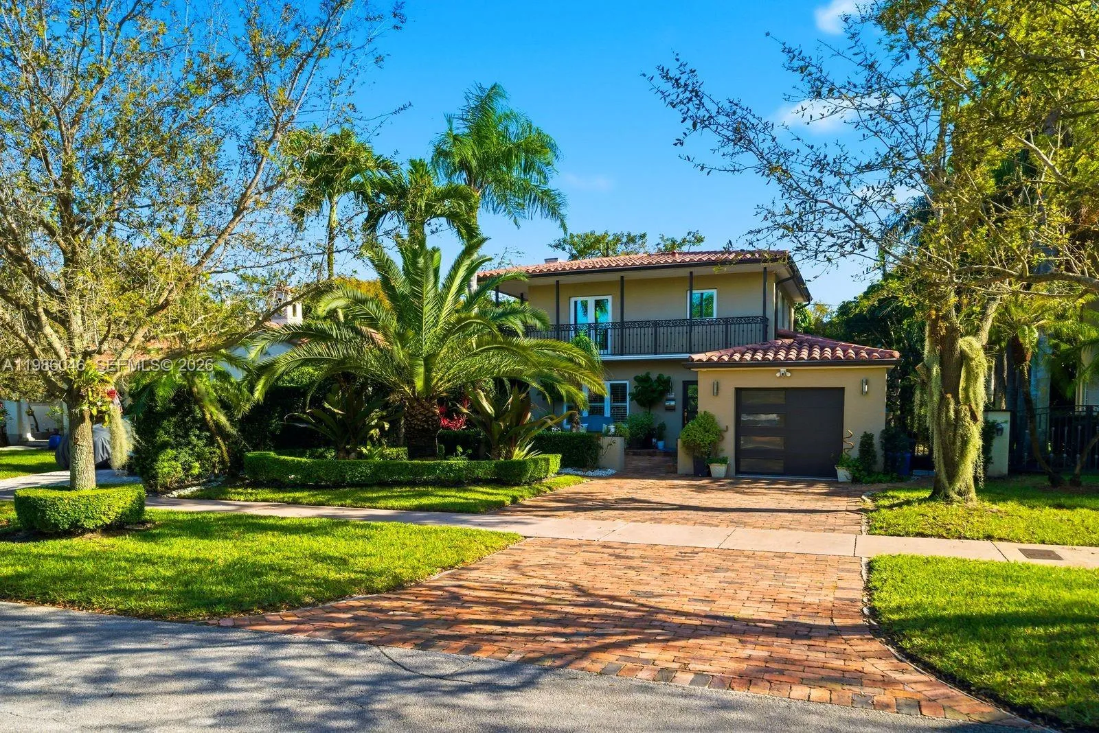 Foto de propiedad en 430 Candia Avenue, Coral Gables, FL 33134 Coral Gables con MLS# 