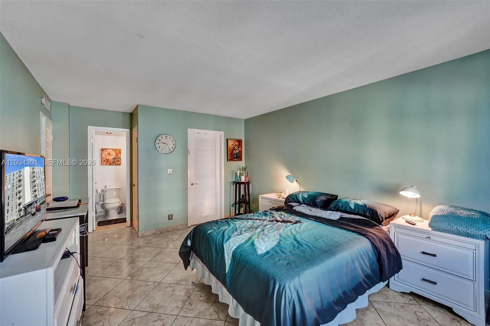 En Venta 430 Golden Isles Drive 705, Hallandale Beach, FL 33009, Hallandale Beach, FL 33009