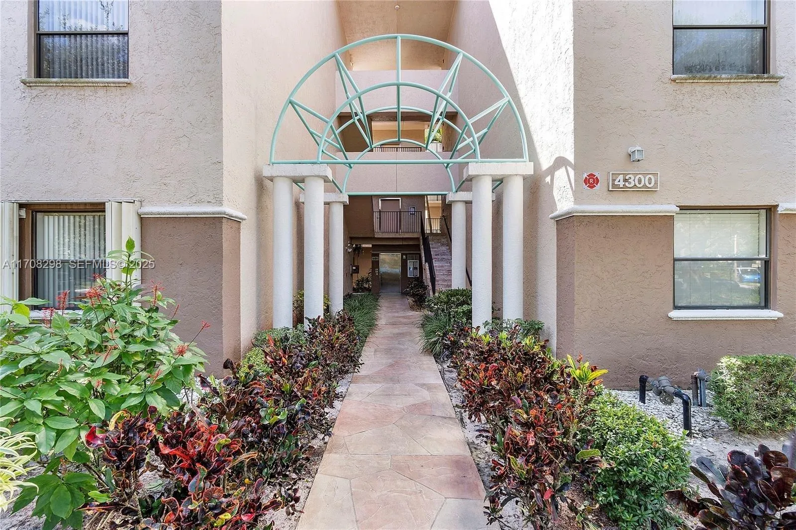 Foto de propiedad en 4300 NW 30th Street 141, Coconut Creek, FL 33066 Coconut Creek con MLS# 