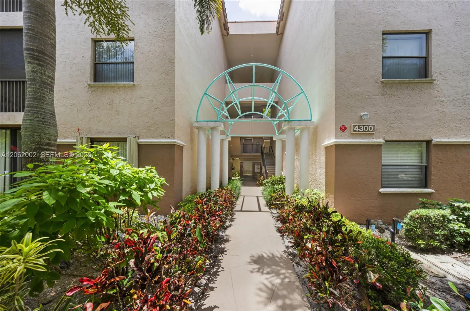 Foto de propiedad en 4300 NW 30th Street 341, Coconut Creek, FL 33066 Coconut Creek con MLS# 