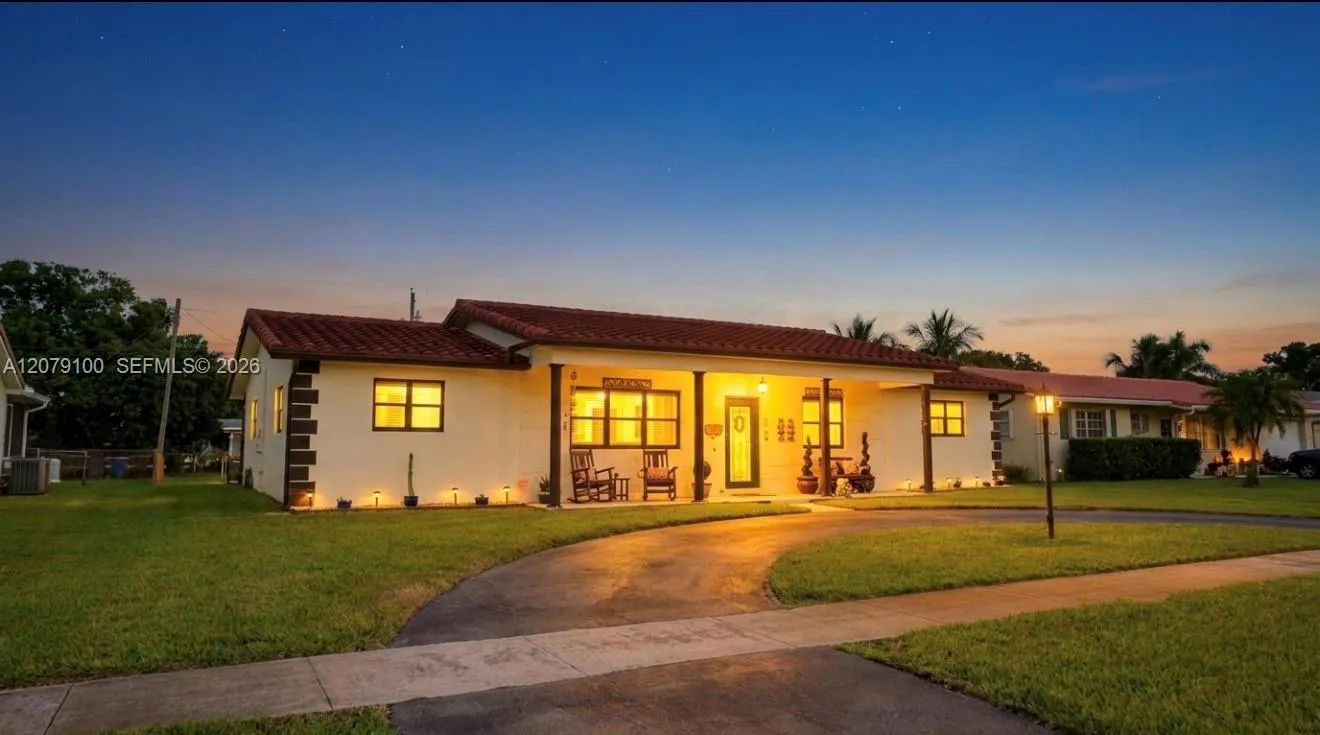 En Venta 4301 Adams Street, Hollywood, FL 33021, Hollywood, FL 33021
