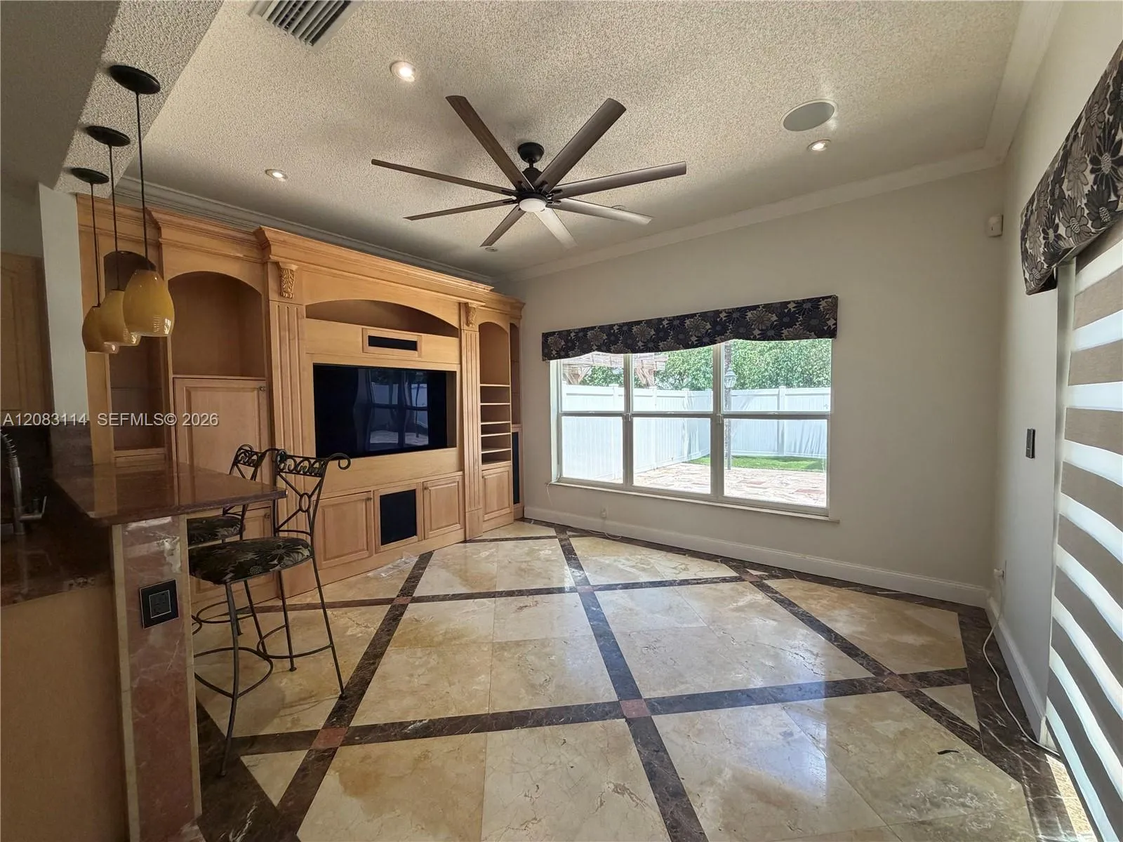 Foto de propiedad en 4305 SW 153rd Avenue, Miramar, FL 33027 Miramar con MLS# 