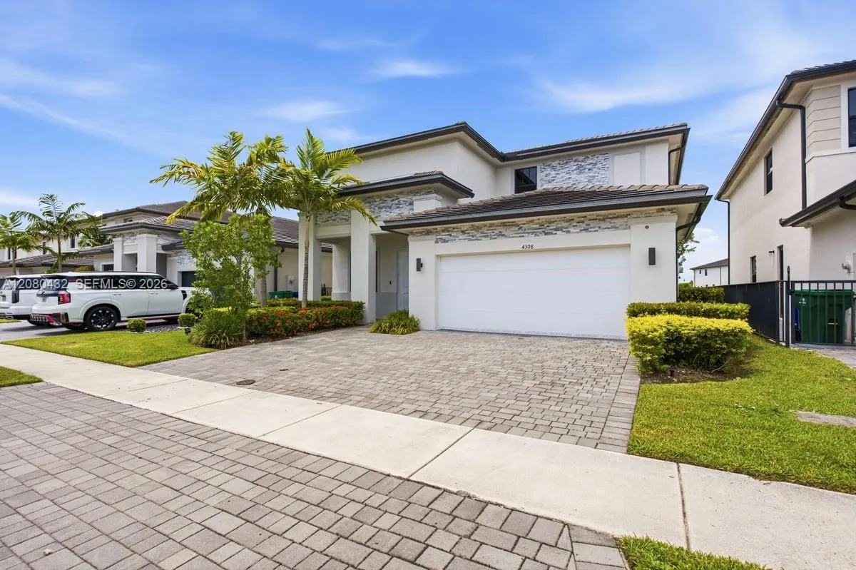 Foto de propiedad en 4308 SW 173rd Avenue, Miramar, FL 33029 Miramar con MLS# 