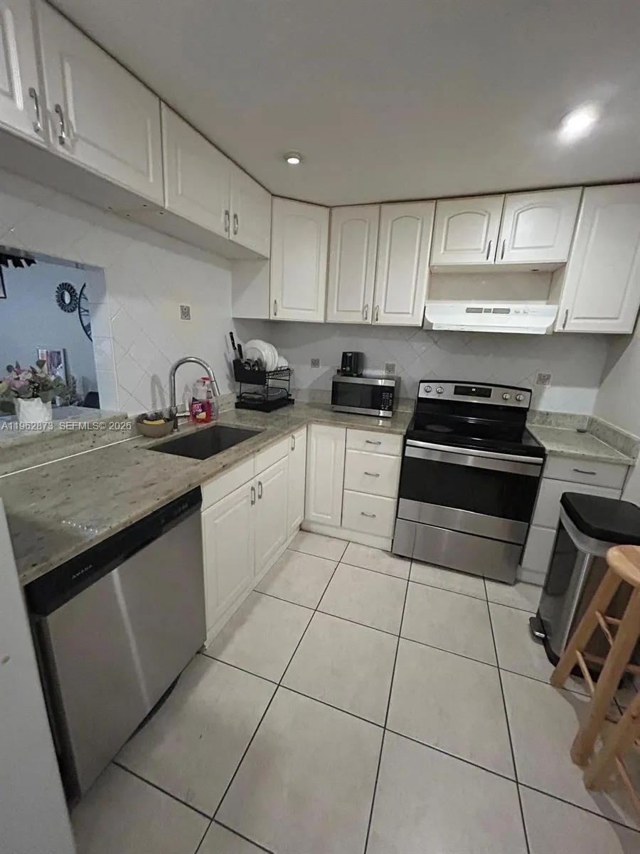 Foto de propiedad en 4314 NW 9th Avenue 5-3H, Deerfield Beach, FL 33064 Deerfield Beach con MLS# 