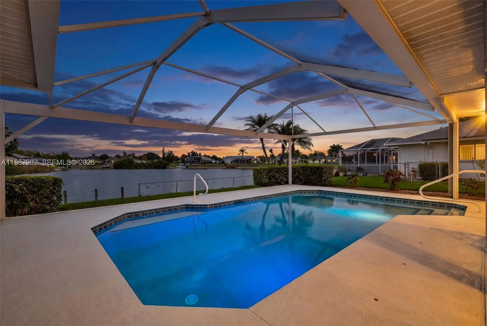 Vendido 432 NE 18th Avenue, Cape Coral, FL 33909, Cape Coral, FL 33909