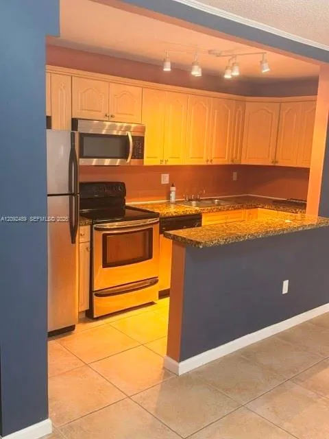 En Renta 4320 NW 79th Avenue 1E, Doral, FL 33166, Doral, FL 33166