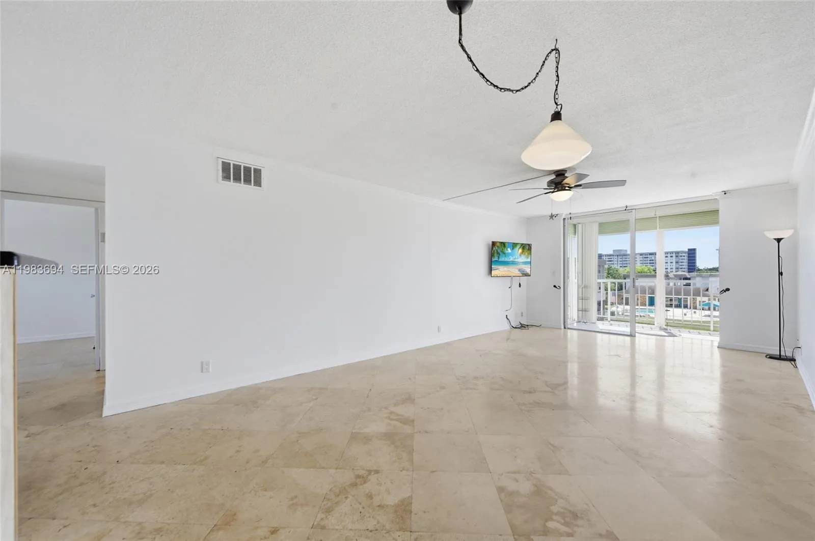 Vendido 4320 Washington Street 410, Hollywood, FL 33021, Hollywood, FL 33021
