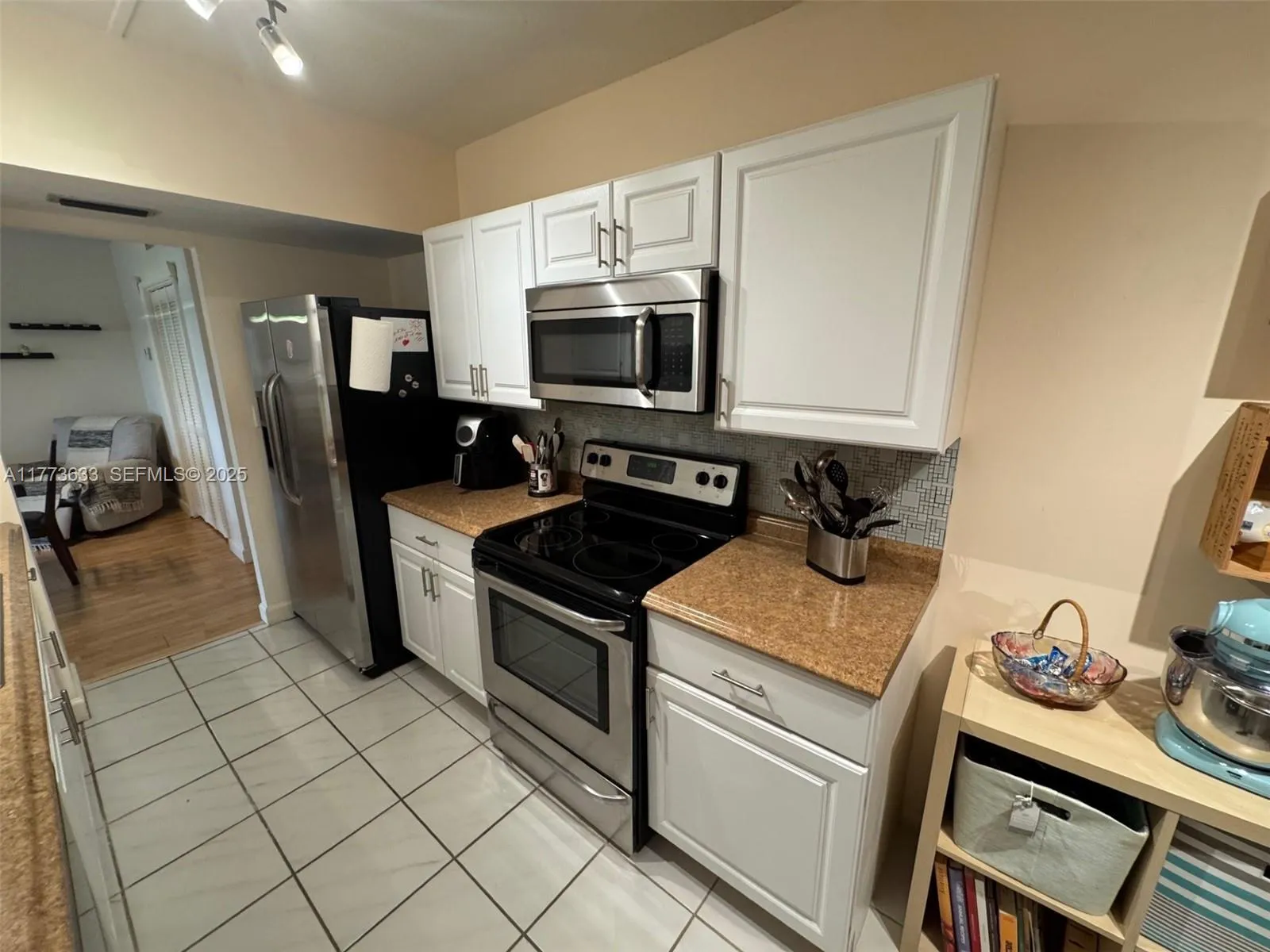 Foto de propiedad en 4330 Hillcrest Drive 304, Hollywood, FL 33021 Hollywood con MLS#