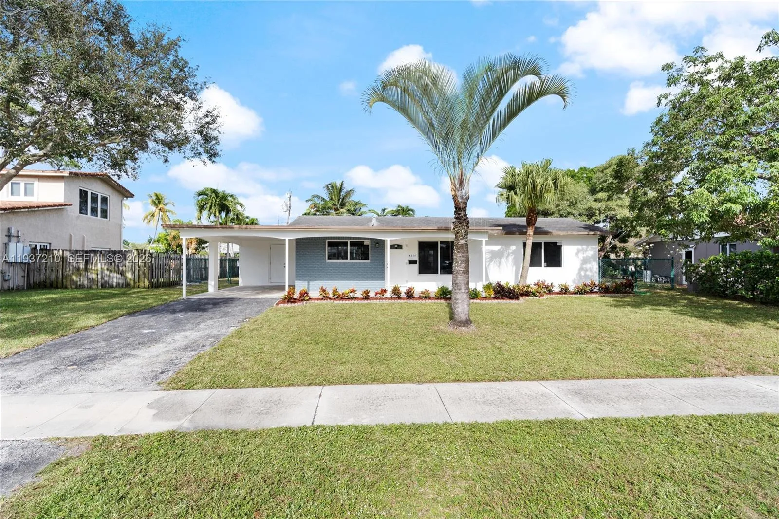 Vendido 4331 NW 9th Court, Coconut Creek, FL 33066, Coconut Creek, FL 33066