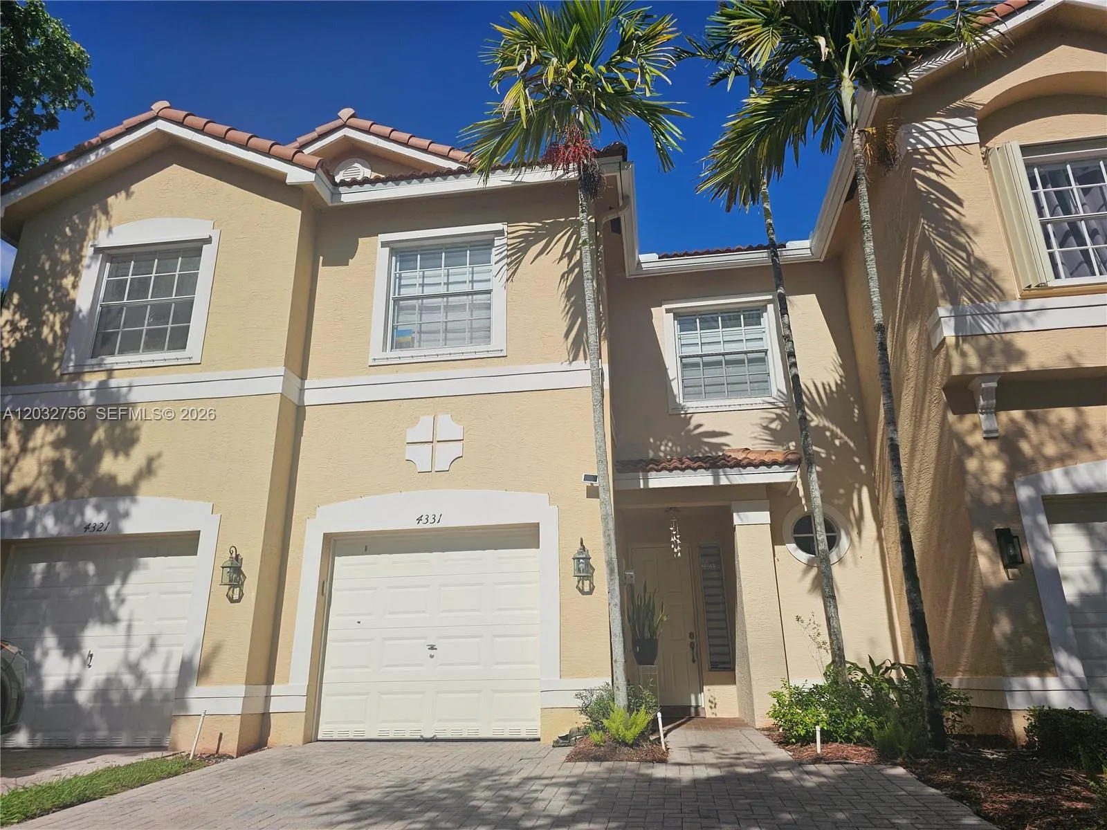 Foto de propiedad en 4331 SW 124th Way, Miramar, FL 33027 Miramar con MLS# 