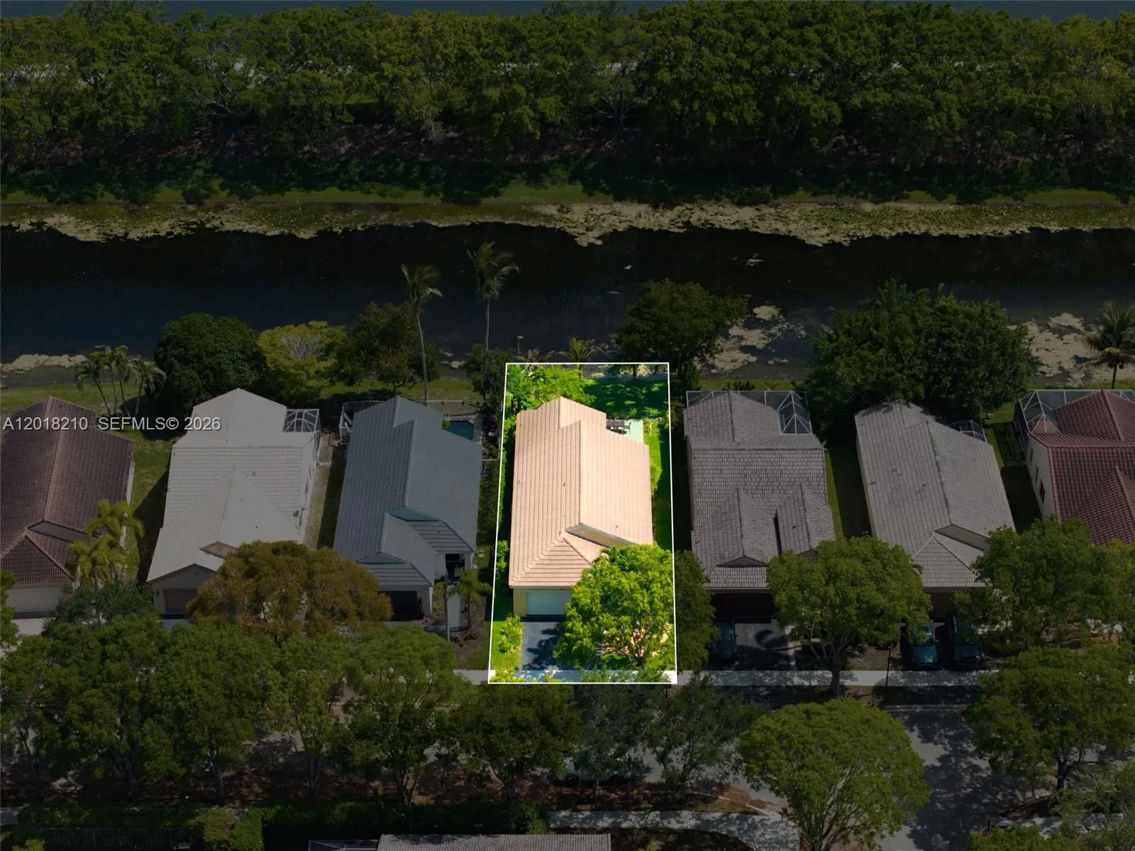 Foto de propiedad en 4334 Mahogany Ridge Drive 4334, Weston, FL 33331 Weston con MLS# 