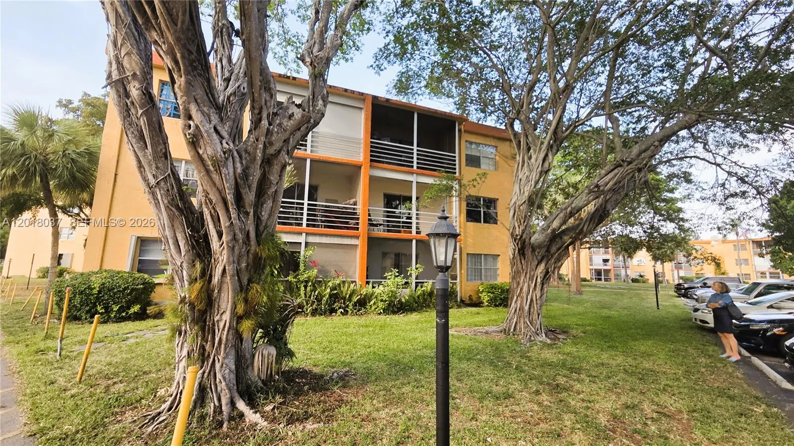 Foto de propiedad en 4344 NW 9th Avenue 102B, Deerfield Beach, FL 33064 Deerfield Beach con MLS# 