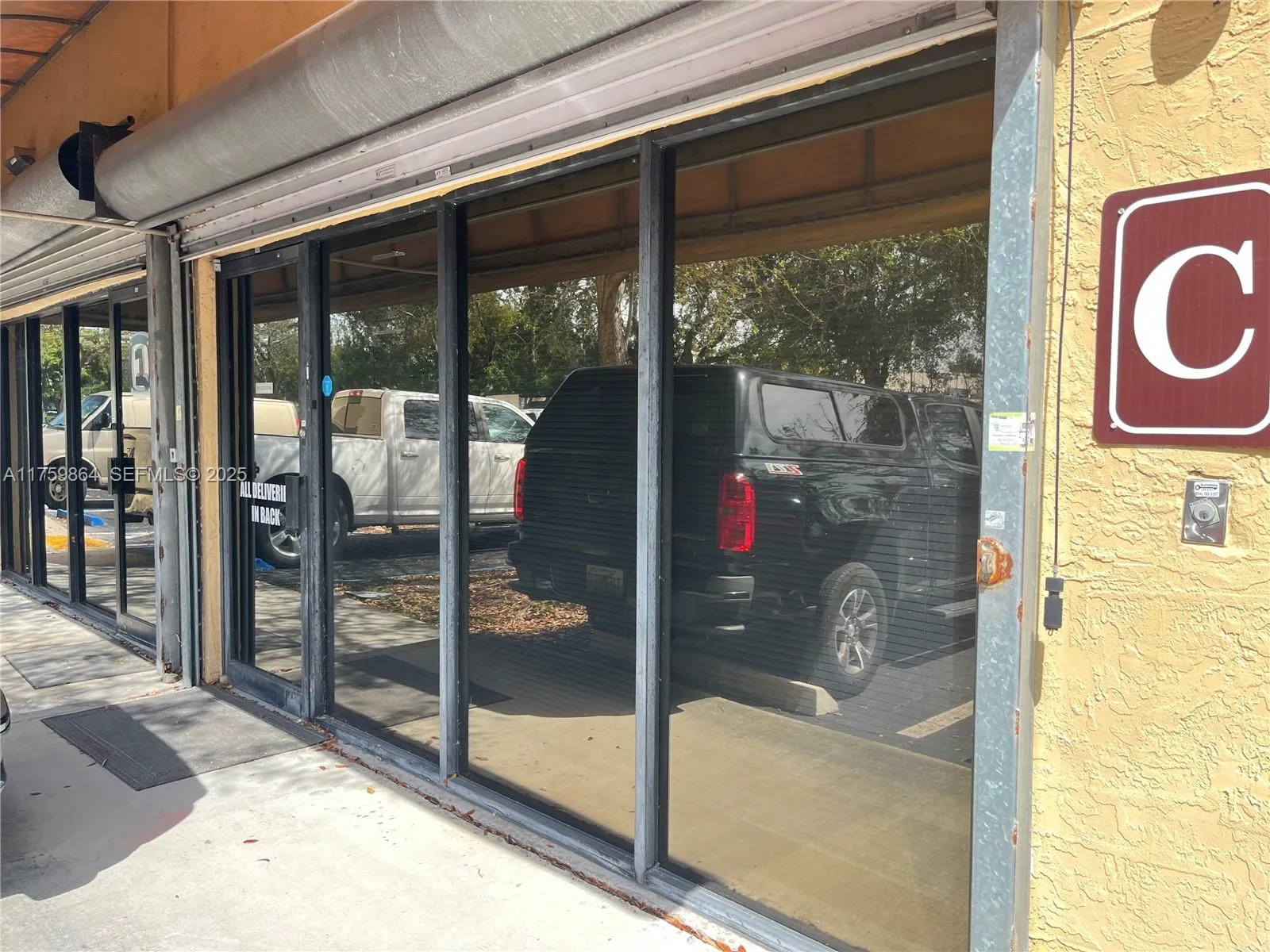 Foto de propiedad en 4350 NW 19th Avenue C, Deerfield Beach, FL 33064 Deerfield Beach con MLS# 