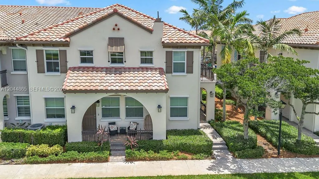 Alquilada 4357 Cascada Circle 4357, Cooper City, FL 33024, Cooper City, FL 33024