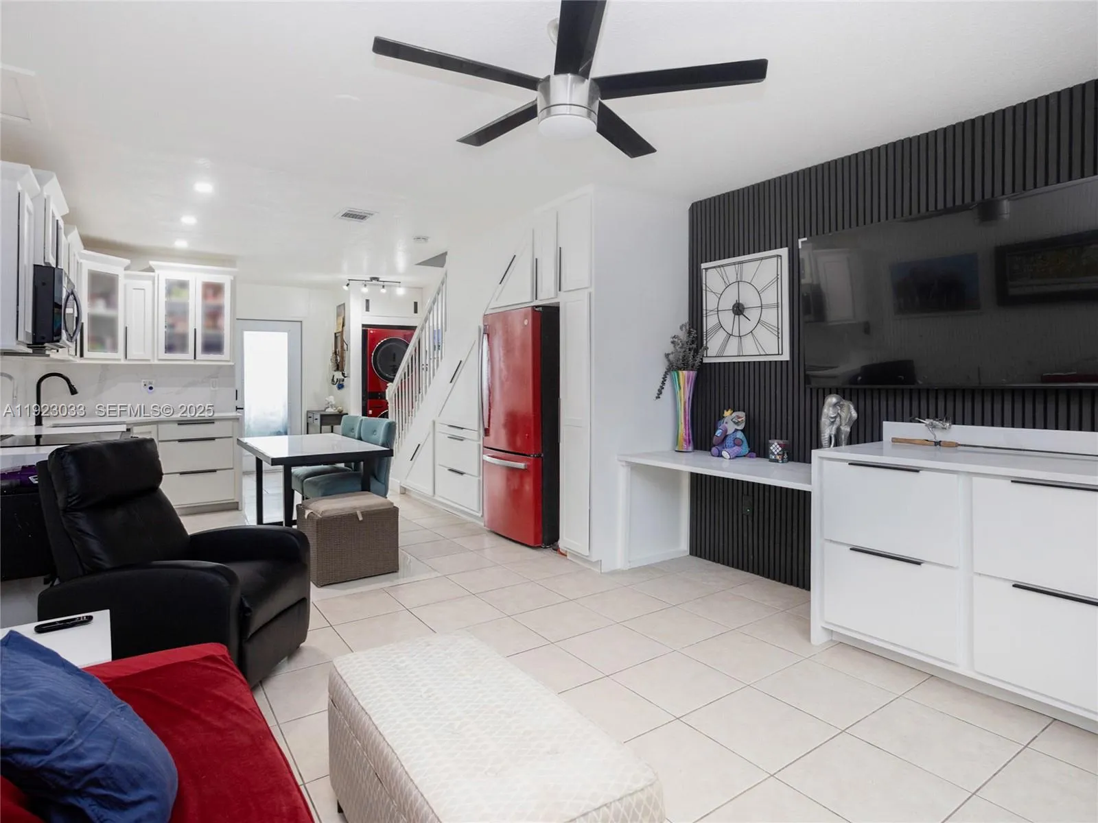 Foto de propiedad en 437 SW 3rd Street 2, Miami, FL 33130 Miami con MLS# 