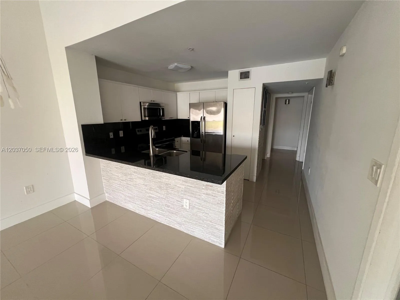 Foto de propiedad en 4370 NW 107th Avenue 202, Doral, FL 33178 Doral con MLS# 