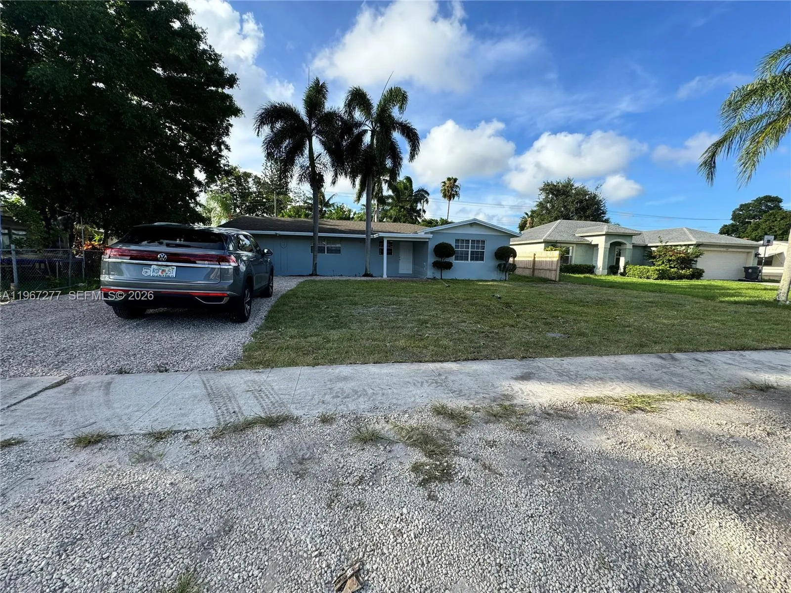 Foto de propiedad en 4381 Purdy Lane, West Palm Beach, FL 33406 West Palm Beach con MLS# 