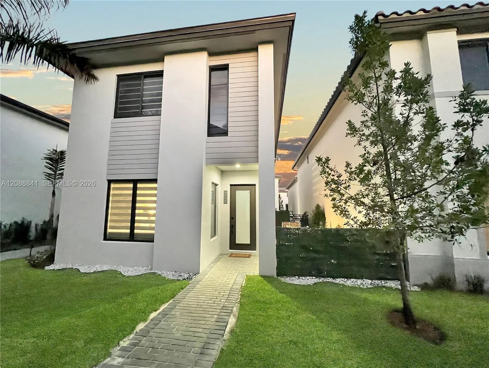 En Renta 4386 NW 80th Court ., Doral, FL 33166, Doral, FL 33166