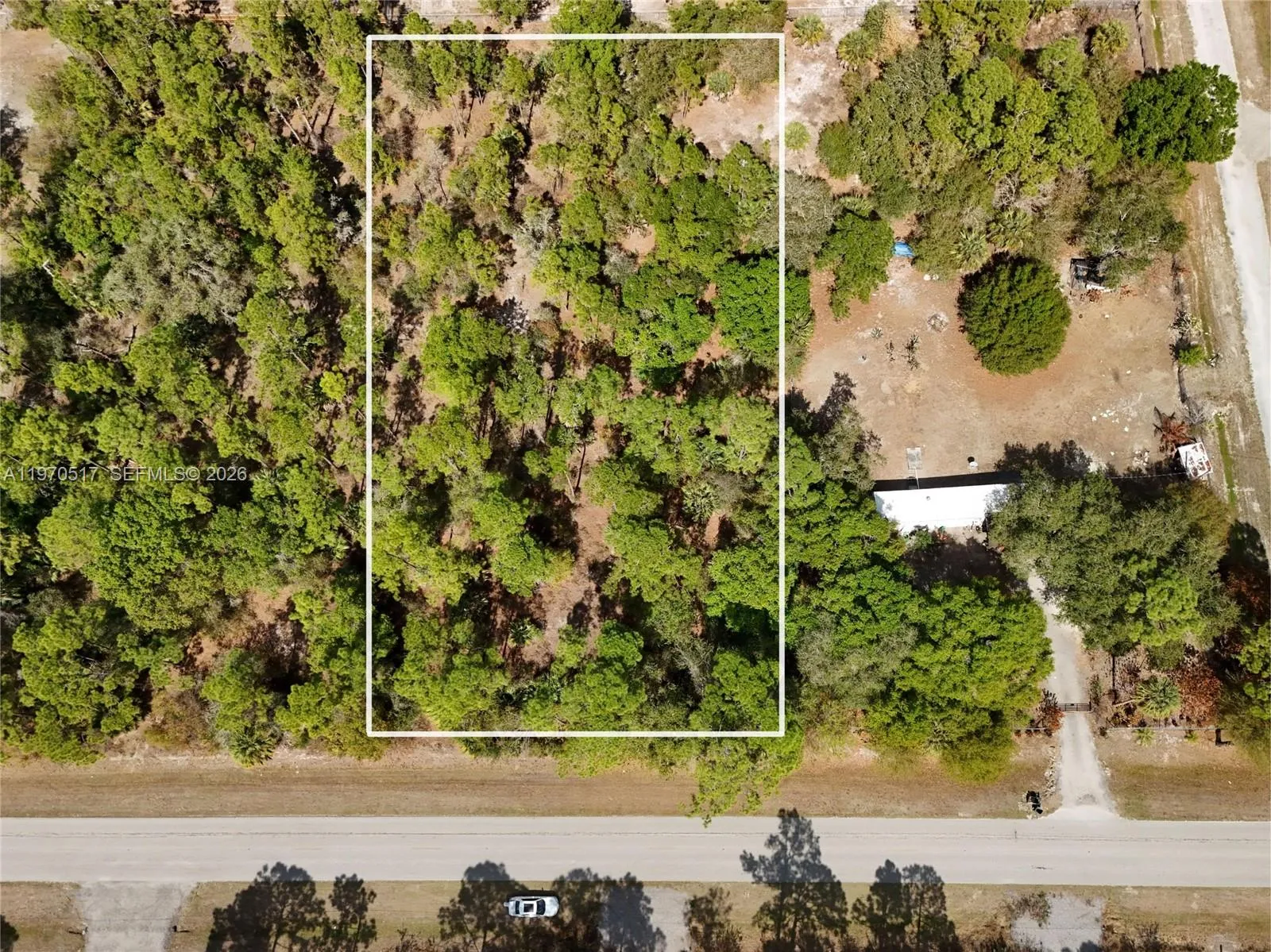 Foto de propiedad en 439 Avenida Del Sur, Clewiston, FL 33440 Clewiston con MLS# 