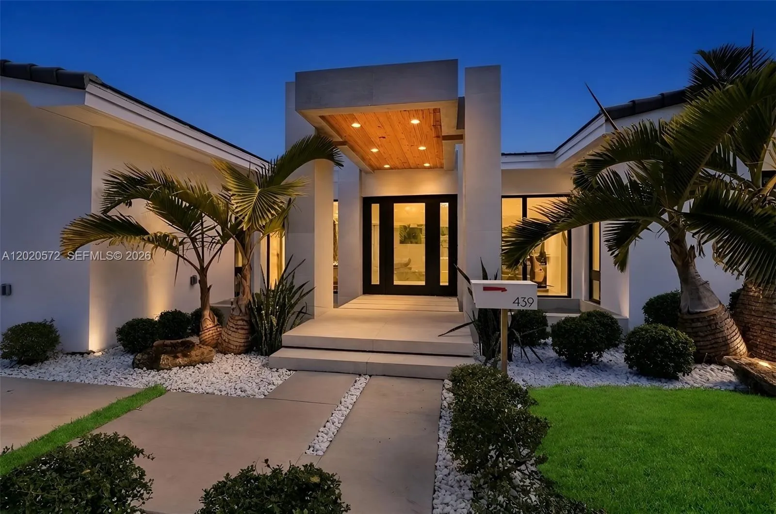 Foto de propiedad en 439 Hardee Road, Coral Gables, FL 33146 Coral Gables con MLS# 