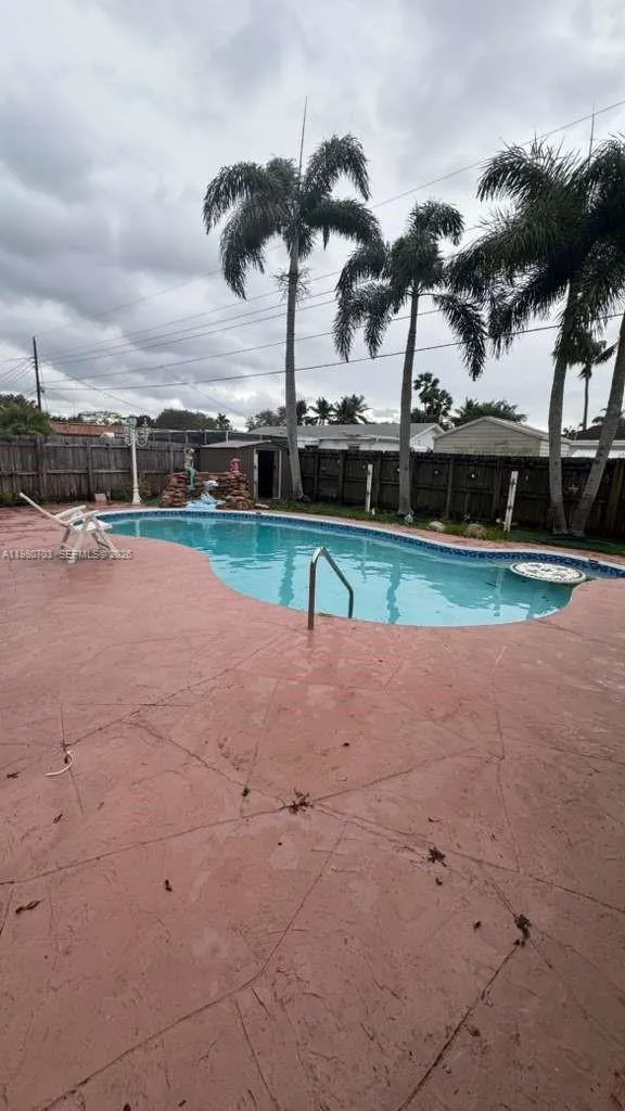 Vendido 4390 NW 4th Court, Coconut Creek, FL 33066, Coconut Creek, FL 33066