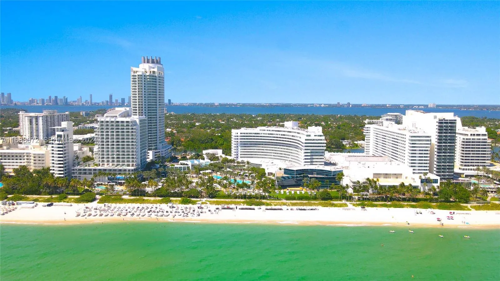 Foto de propiedad en 4391 Collins Avenue 1501, Miami Beach, FL 33140 Miami Beach con MLS# 