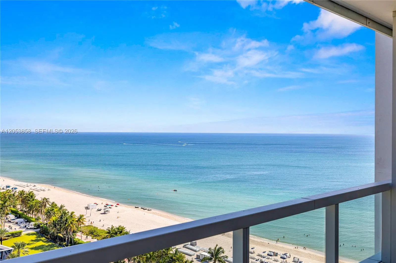 Foto de propiedad en 4391 Collins Avenue 1707, Miami Beach, FL 33140 Miami Beach con MLS# 